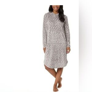 Leopard Print 32 Degrees Heat Women's Hooded Cozy Plush Sleep Lounger